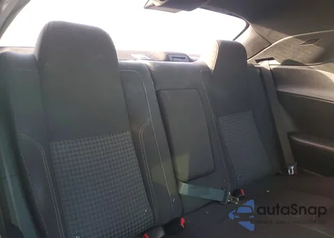 2016 Dodge Challenger Sxt z USA, uszkodzony, nr VIN 2C3CDZAG9GH331123